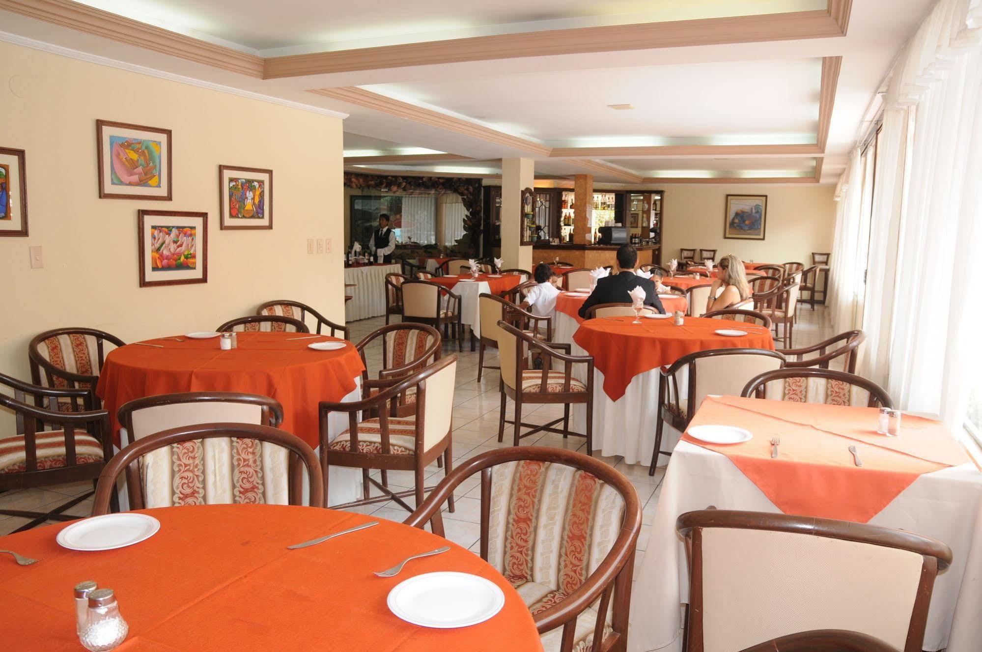 House Inn Apart Hotel Santa Cruz de La Sierra Εξωτερικό φωτογραφία